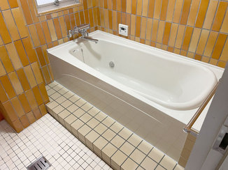 バスルームリフォーム 快適に入浴できる、大きくなった浴槽