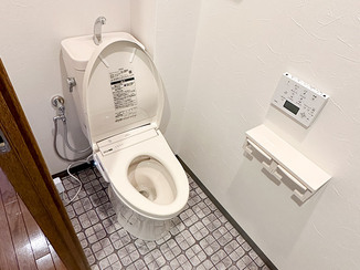 トイレリフォーム お掃除がラクでおしゃれなトイレと、使いやすい浴室水栓