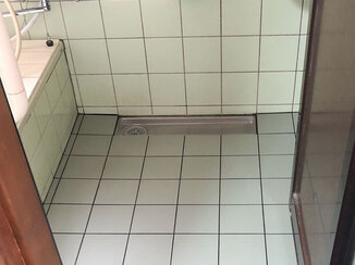 バスルームリフォーム 浴室床のひび割れ修繕