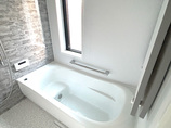 バスルームリフォーム将来を見据えて安心して使える、バリアフリーの浴室